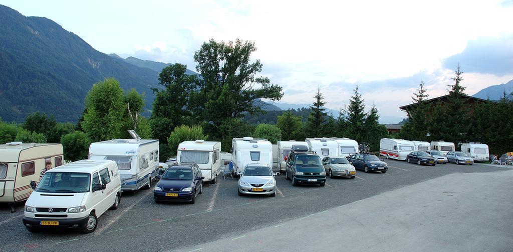 Camping Inntal Wiesing Room photo